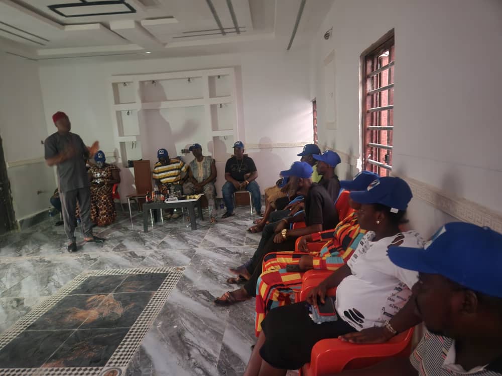 Onyentiwa Hosts APC Ward 1 Meeting